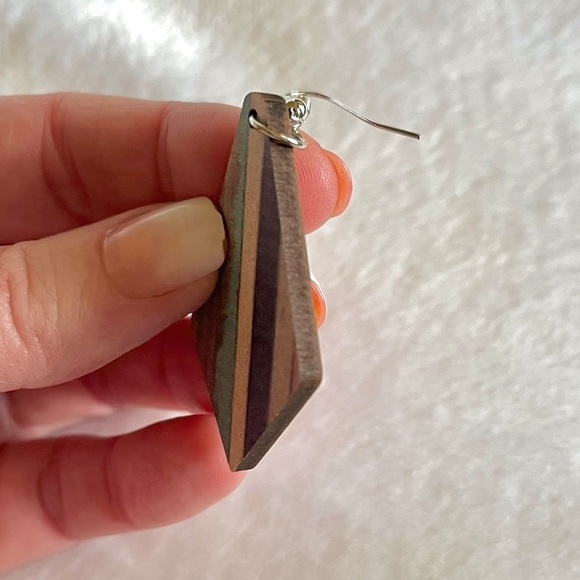 🌟3/$12 NEW Wooden Geometric Color Block Drop Pierced Earrings - Picture 5 of 5